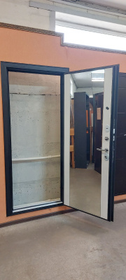 BULDOORS TRUST MASS черный муар D-4 МДФ дуб белый матовый 9S-164 зеркало, хром, 2050*860, правая, нерж. порог, замки KALE + броненакладка, лот N702870